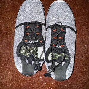 Women’s water shoes